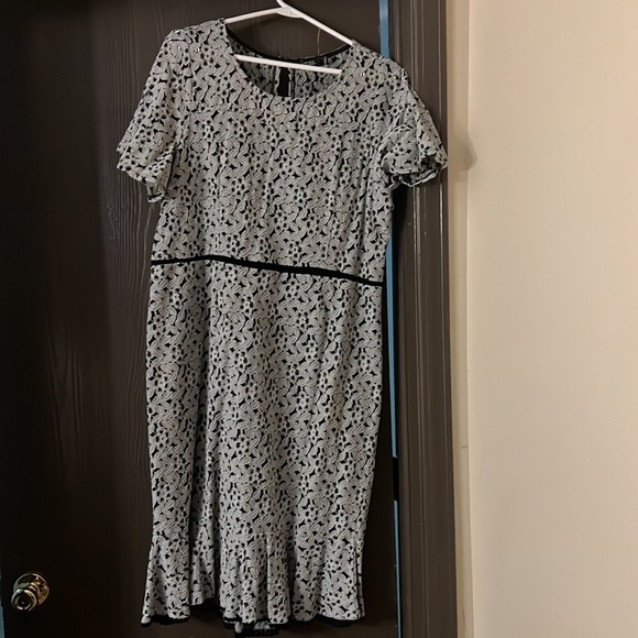 Pretty gray lace dress🥰 - Picture 3 of 3